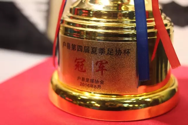 向文班扔鸡蛋&围攻马刺球迷？名嘴怒斥极端球迷行为给纽约抹黑